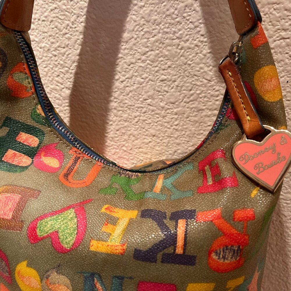 Vintage Y2K Dooney & Bourke multicolor logo bucket bag - Picture 2 of 4